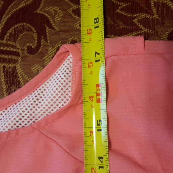 Beautiful Columbia PFG sleeveless top - Picture 8 of 10